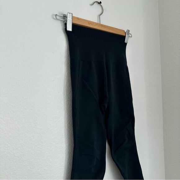 Lululemon Ebb To Street Leggings Bottom Perforation Deep Teal Emerald Size 2 - Picture 3 of 8